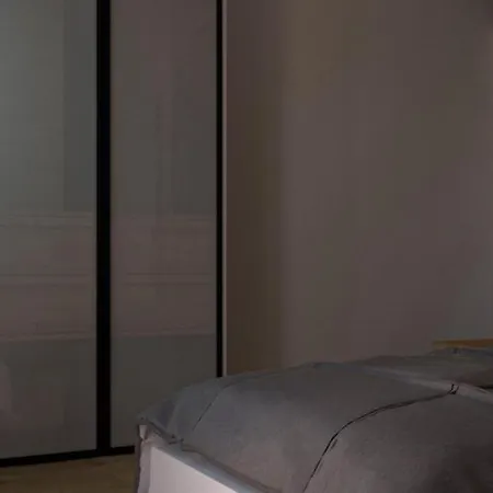 Mas House בית הארחה
